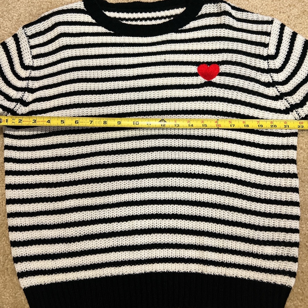 NEW Valentines Striped & Heart Pattern Drop Shoulder Sweater size L - Picture 5 of 6